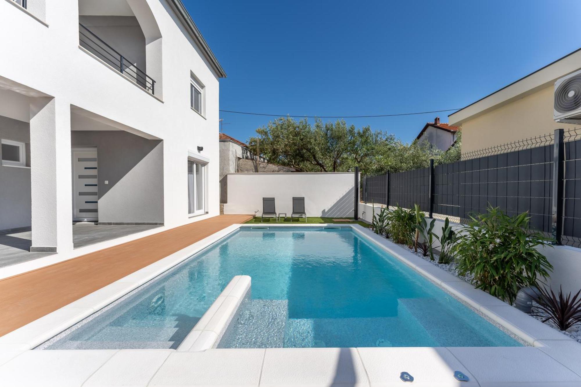 Bernie Apartments With A Pool Zadar Zewnętrze zdjęcie