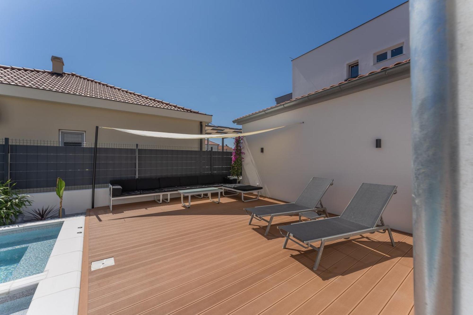 Bernie Apartments With A Pool Zadar Zewnętrze zdjęcie